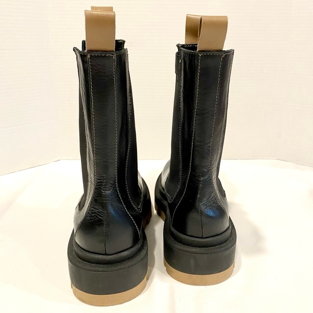 NWOT — Carvela Leather Ankle Boots with Pull Tabs Size 7 (38 eu) - Picture 6 of 11
